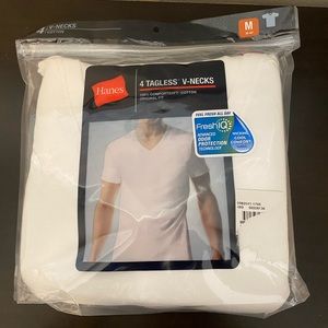 4-pack Hanes tagless 100% v neck t shirts